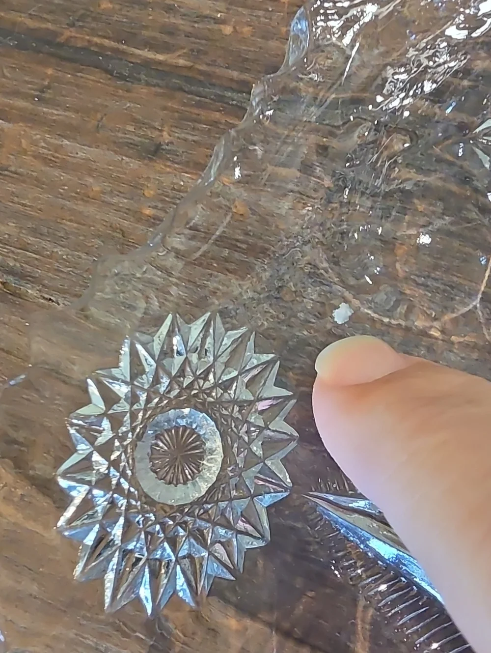 McKee PRES-CUT Aztec Pattern Geometric Glass Fruit Bowl Antique 1905